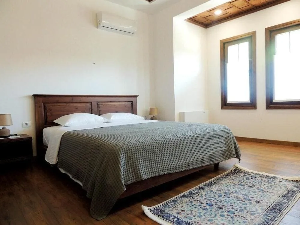 Dhomë deluxe me krevat dopio